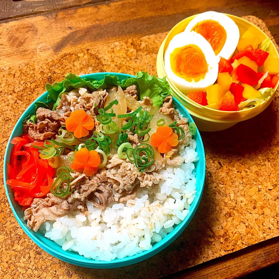 Snapdishの料理写真:【お弁当】牛丼弁当|ぽりんさんさん