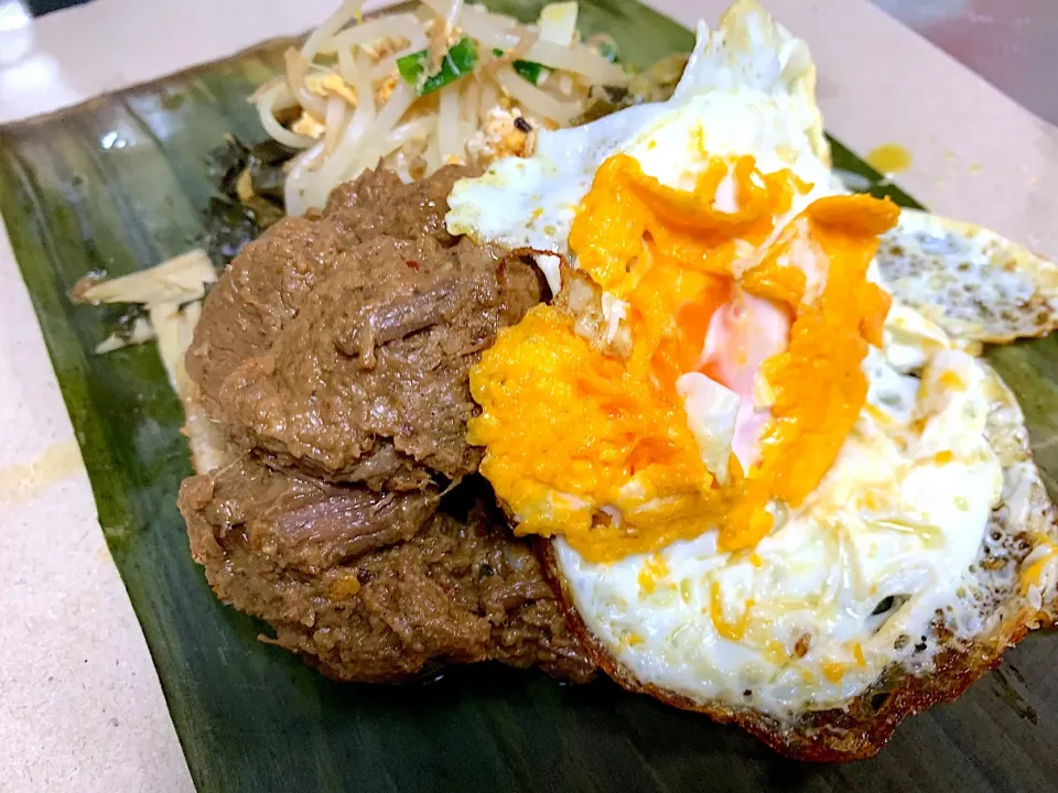 Nasi padang|yeni kartikasariさん