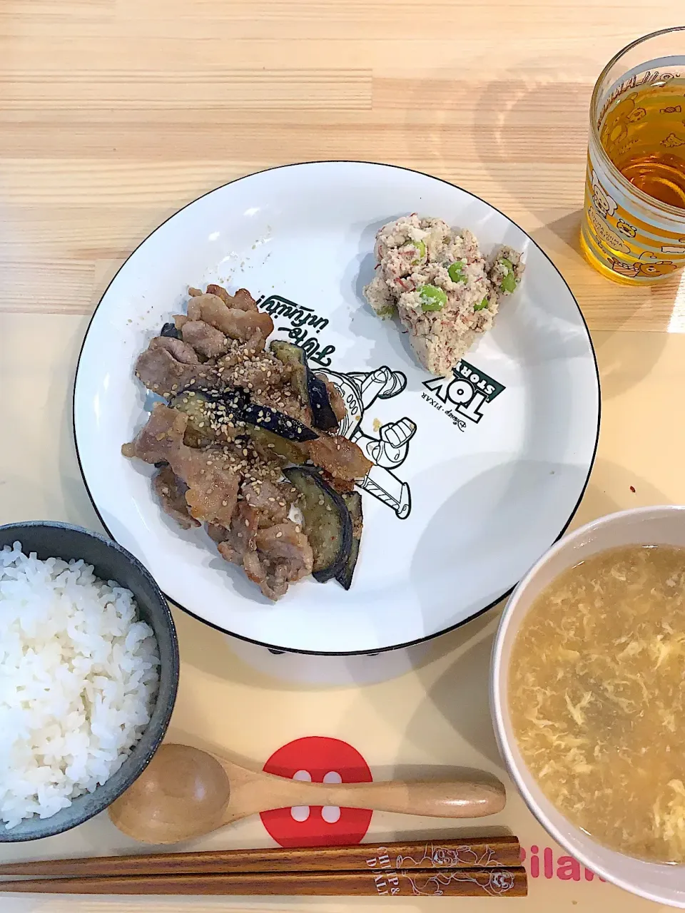 ・豚とナスの胡麻味噌炒め ・おからとコンビーフのサラダ ・中華卵スープ|ぺろたんさん