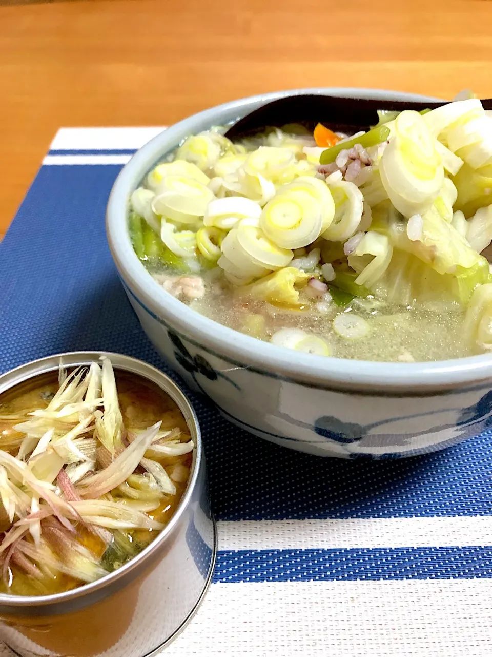 野菜スープと鯖缶のミョウガ載せ|小次郎さん