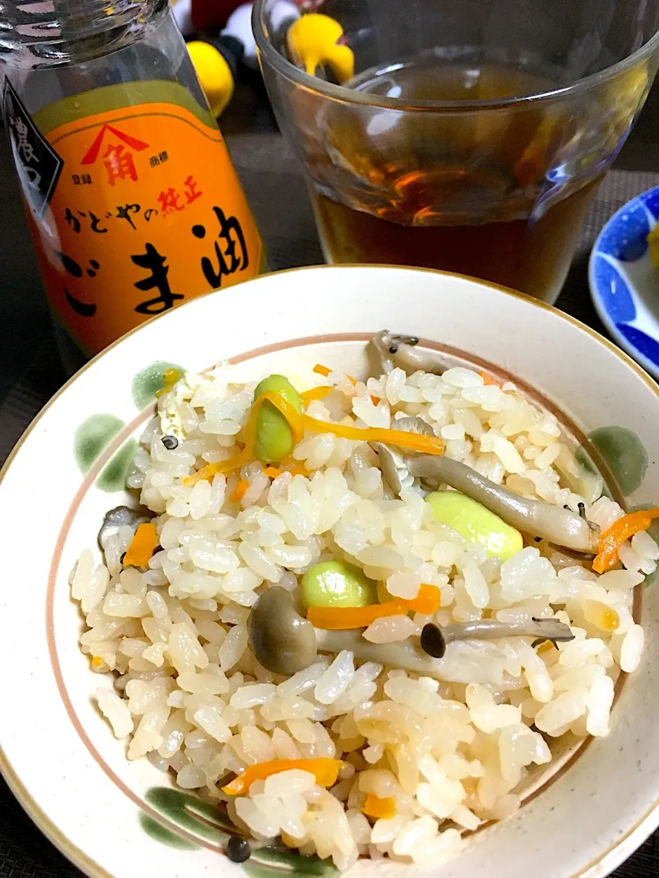 きのこの炊き込みご飯にごま油たら〜り|ちぐあささん