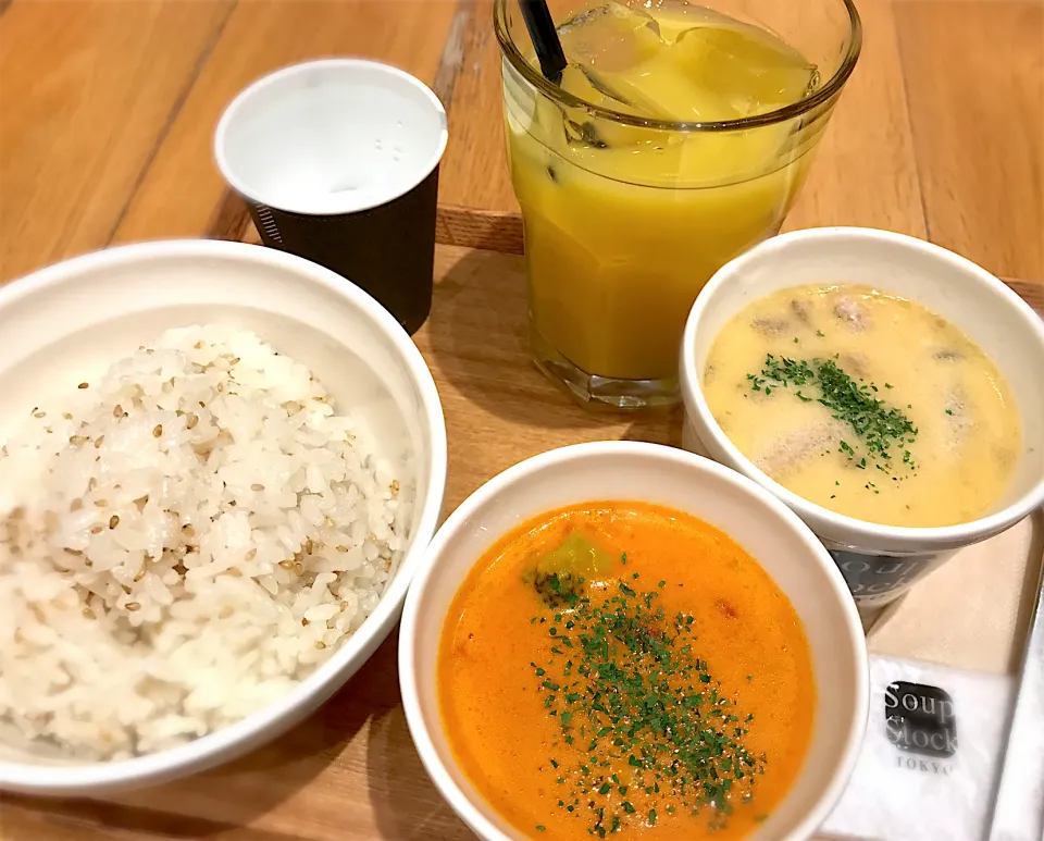 スープストックセット(野菜と鶏肉のトマトシチューと北海道産とうもろこしと鶏肉のシチュー)|チカさん