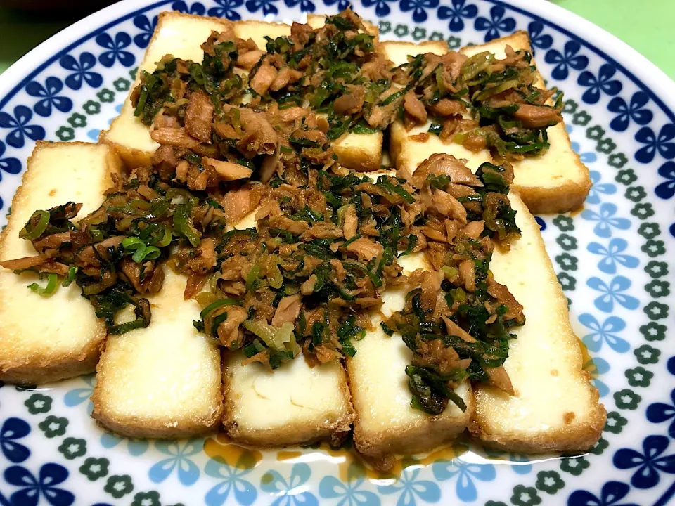 厚揚げステーキのねぎツナのせ #macaroniレシピ|こぐまさん