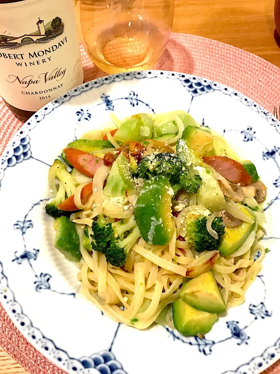 ゴロゴロ#アボカド 🥑野菜たっぷり#クリームパスタ 😋|keitanさん