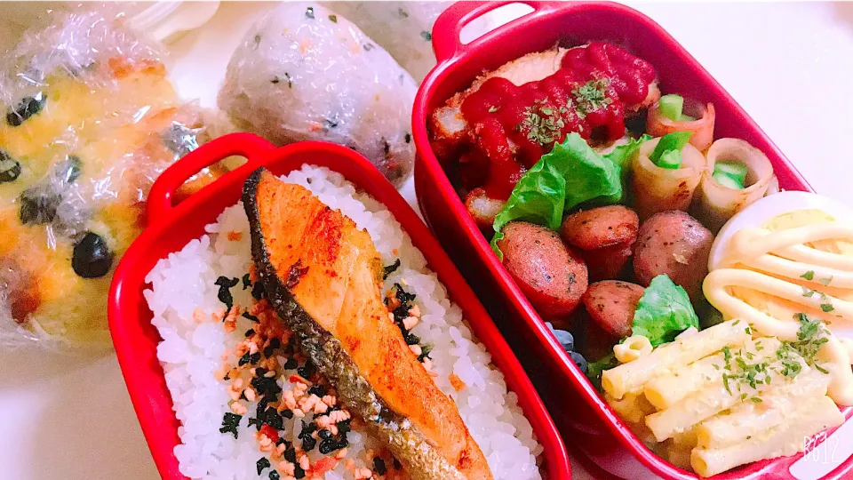 今日の愛妻弁当🍱朝ごはん🍙とおやつ付き🍪|ゆきさん