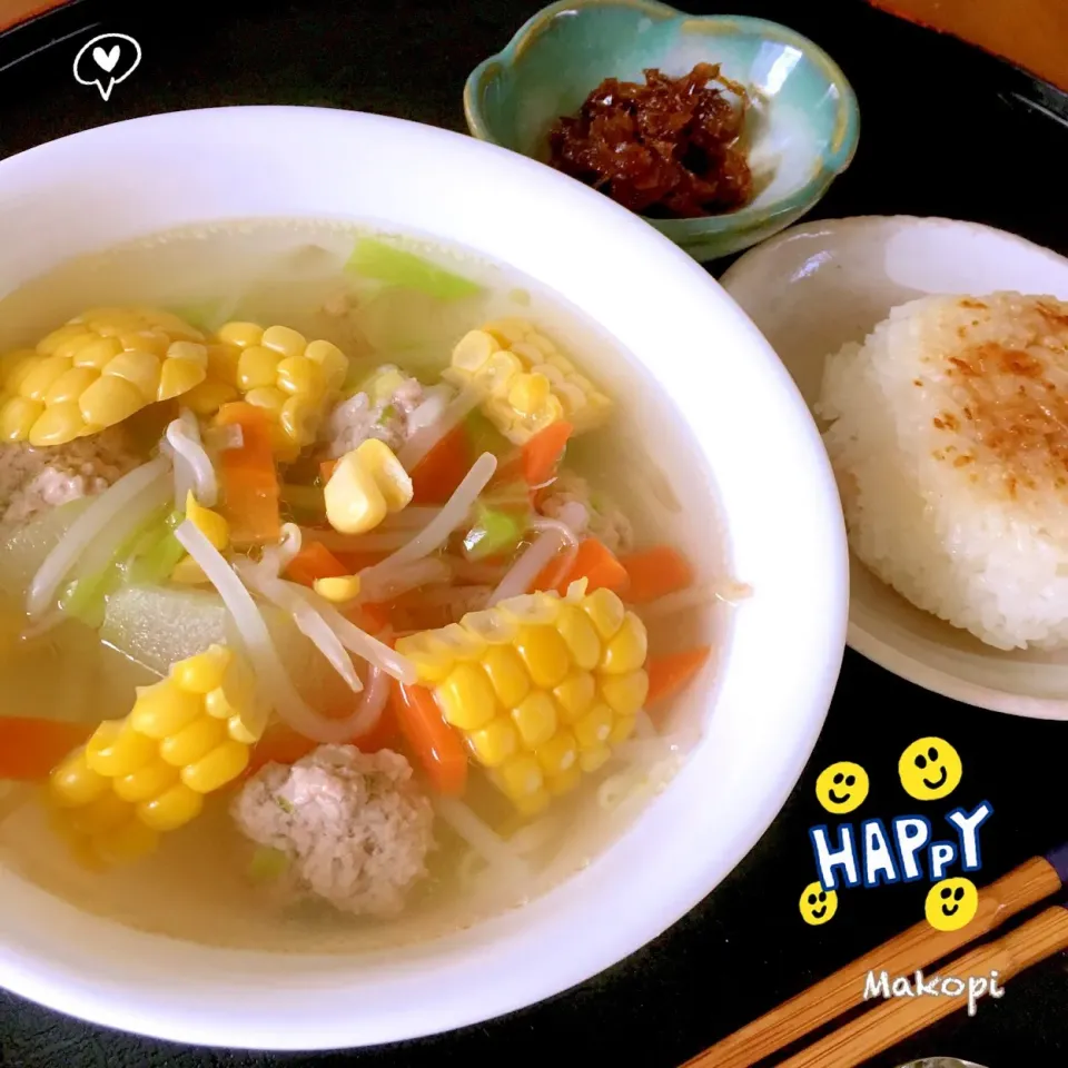 Snapdishの料理写真:実家でお昼ごはん (^^)♡ #肉団子入り夏野菜スープ(冬瓜、とうもろこし)#焼きおにぎり#新生姜佃煮|まこぴ～♪さん