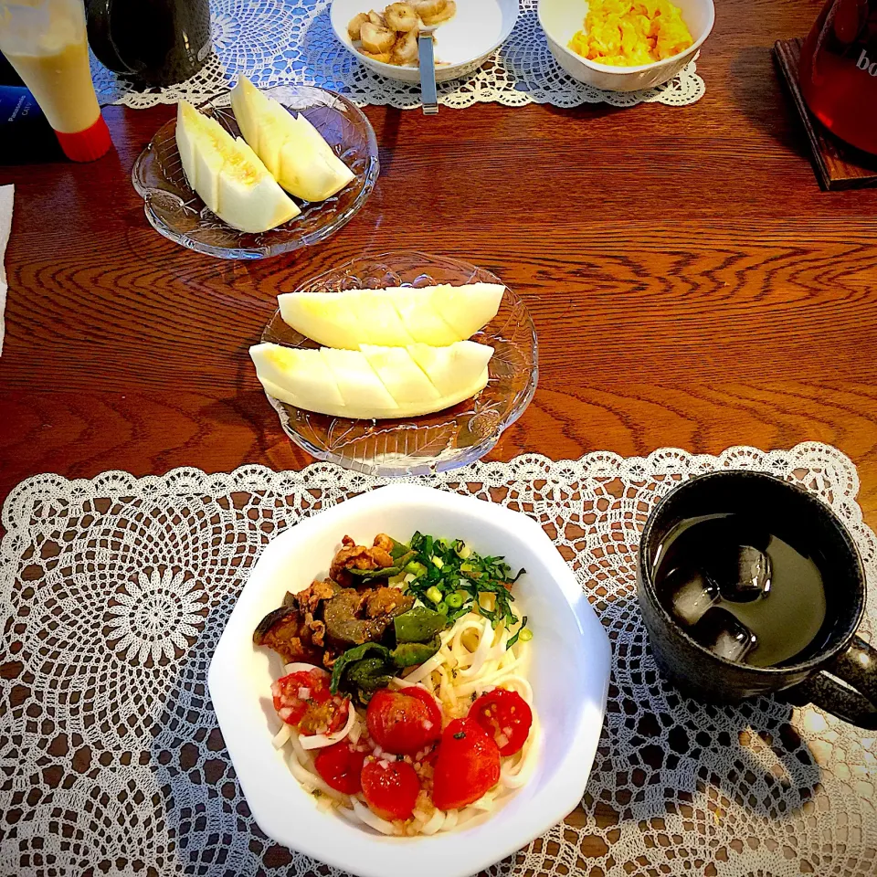 Snapdishの料理写真:リメイクサラダうどん、黄瓜|yakinasuさん