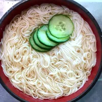 そうめん 見栄えにきゅうり入れました！|akiraさん