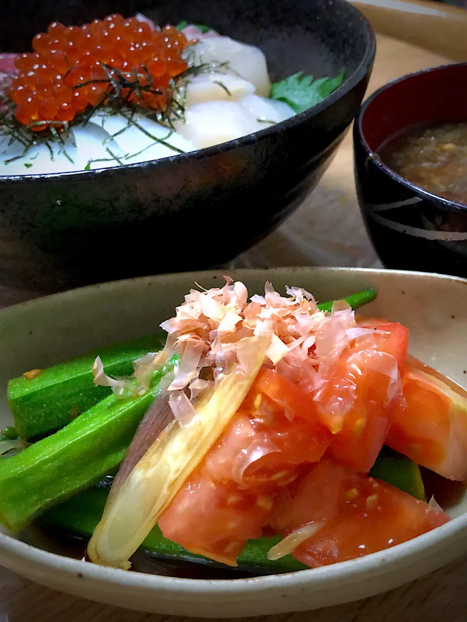 沖縄のおくらとトマトとみょうがの煮びたし|ミウトおかんさん