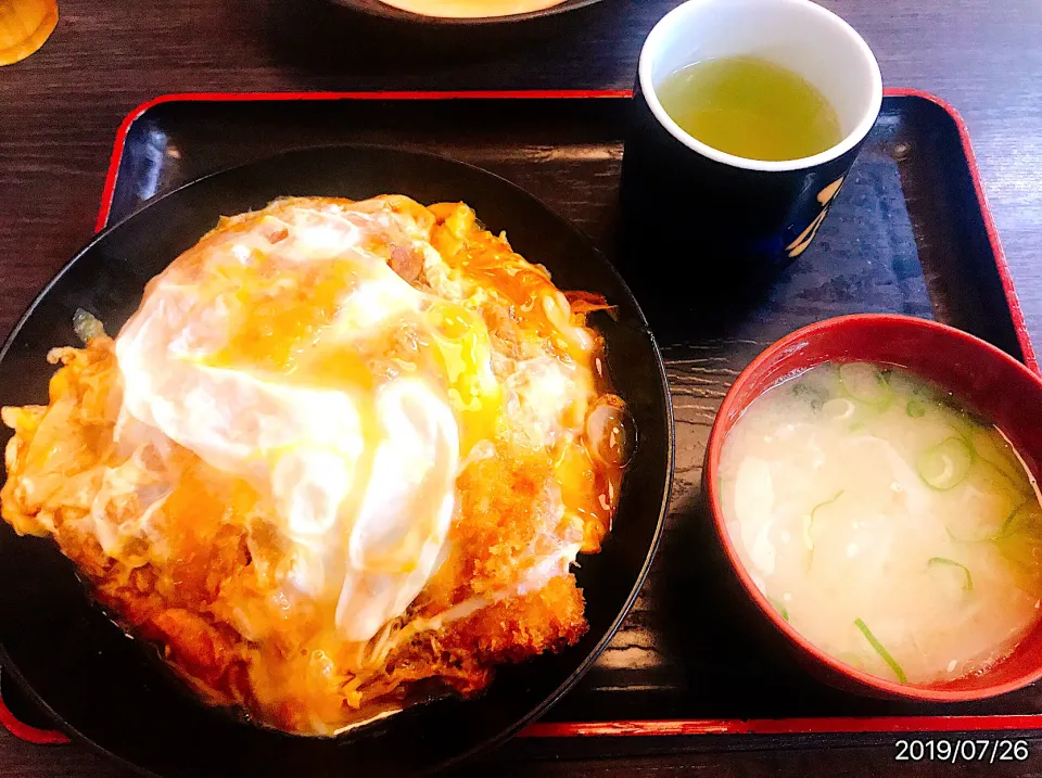 資さん     カツとじ丼|コージ💫さん