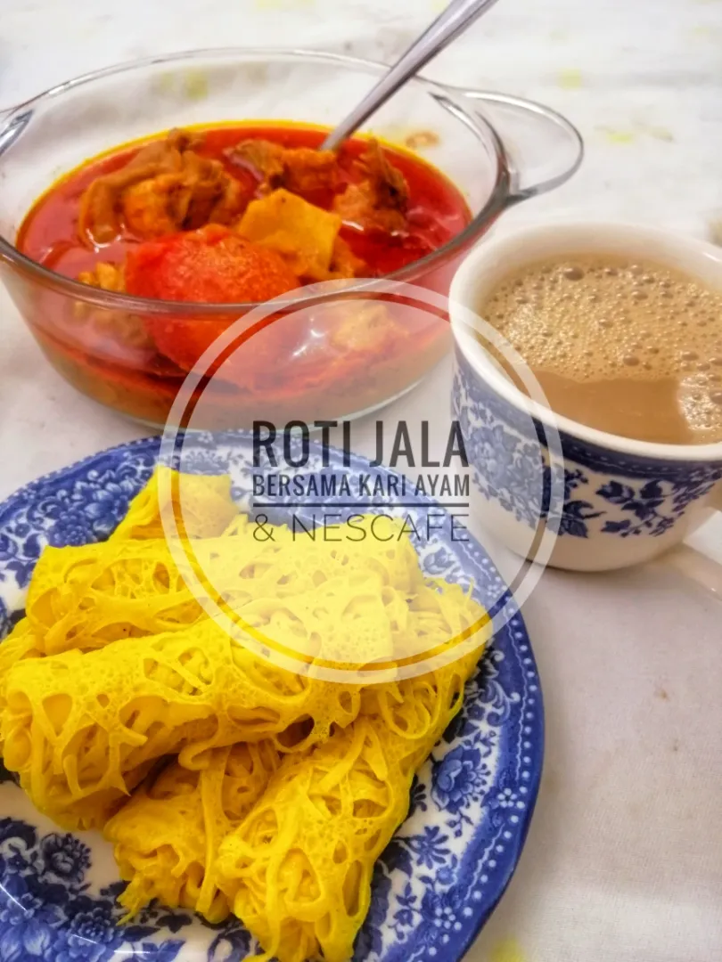 Snapdishの料理写真:Roti Jala Kari Ayam|Nazila Nazirさん