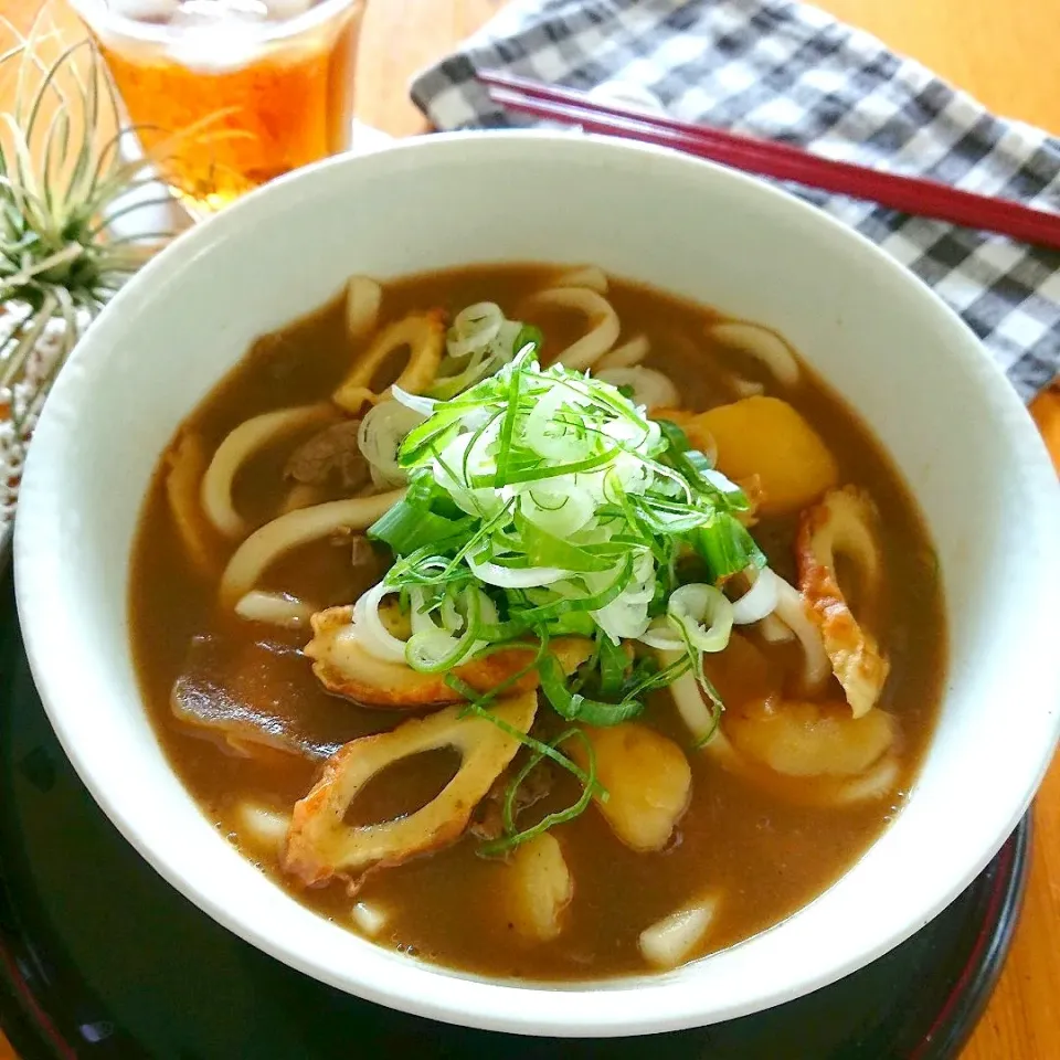 Snapdishの料理写真:残りカレーにめんつゆプラスのカレーうどん♪|とまと🍅さん