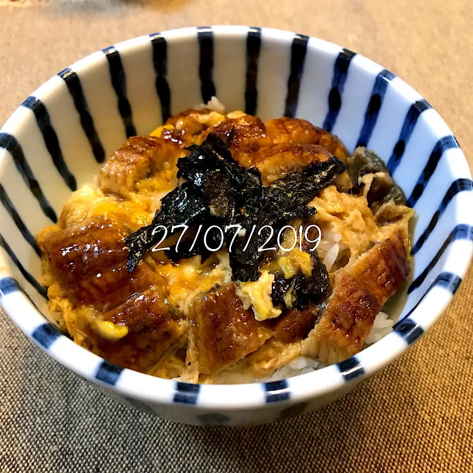 鰻玉丼|友さん