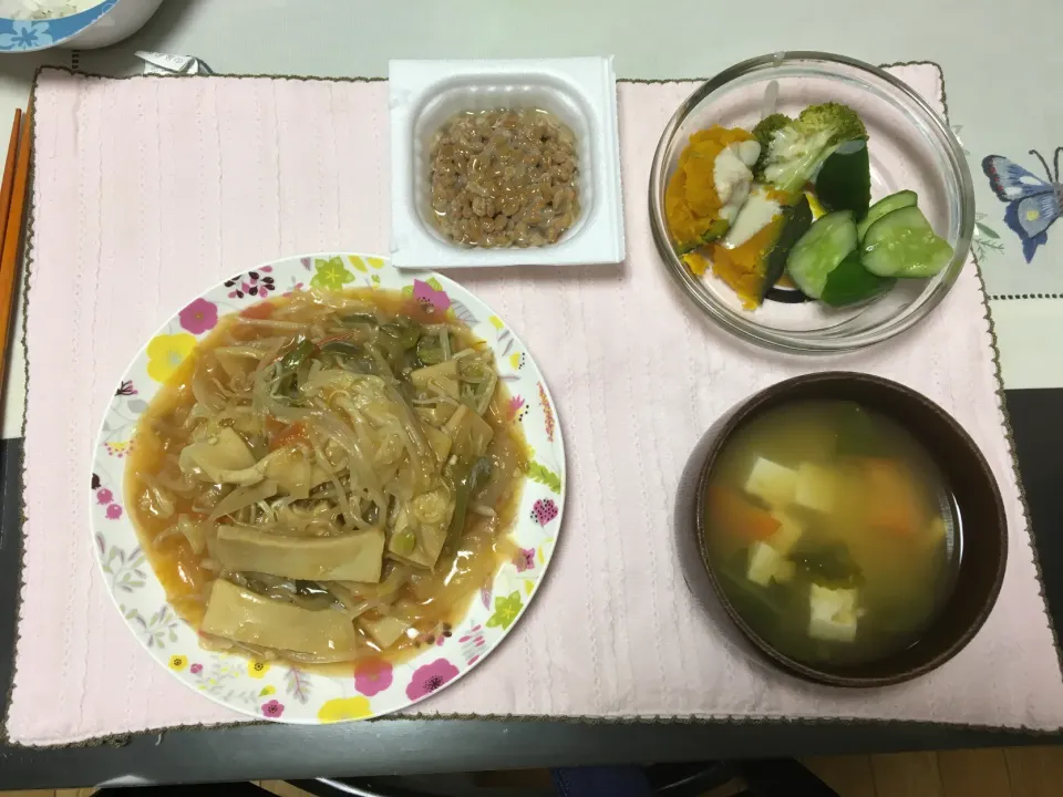 Snapdishの料理写真:ベジ料理♡高野豆腐の野菜炒めのご飯|みよさん