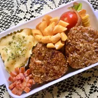 Snapdishの料理写真:焼きおにぎり弁当|はなゆきさん