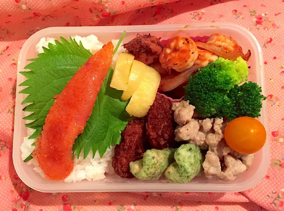 Snapdishの料理写真:2019年7月28日
旦那さんのお弁当🍱👨‍✈️👨‍🔧👷🏻‍♂️🚊💞💪🏼❤️✌️|Kodomo Cookingさん