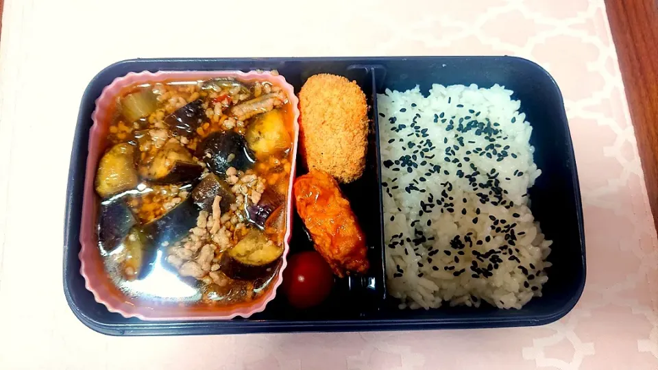 Snapdishの料理写真:麻婆茄子❤️旦那さんお弁当🎵😊|かおるcitronさん