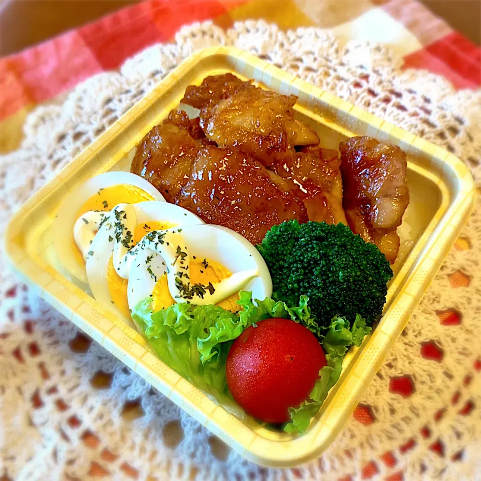 鶏のオレンジソースのせ弁当♡    明日から夏休みですって。知らなかった。|goma（みぃちゃん）さん