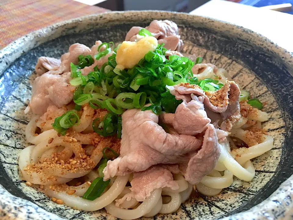 ぶっかけ🌸冷やししゃぶしゃぶうどん|Yochipyさん