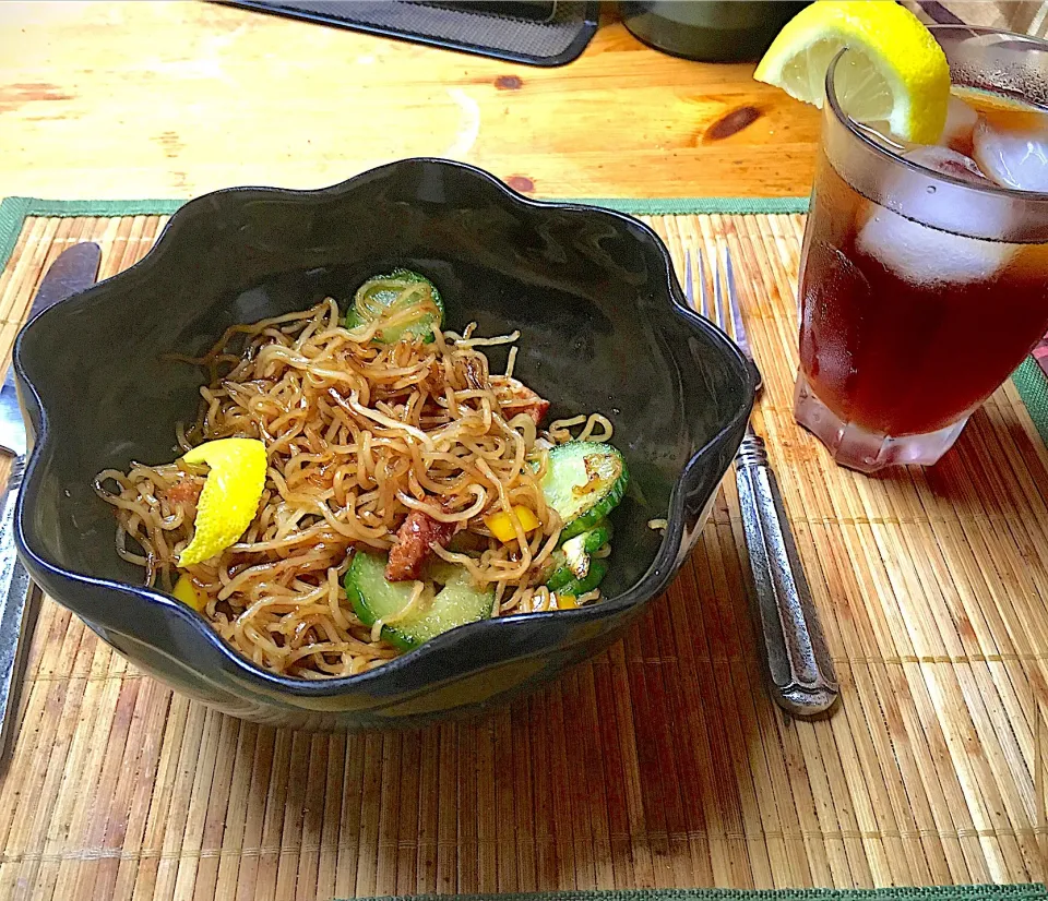 Snapdishの料理写真:Yaki Soba Noodles With Chicken Sausage, Bell Pepper, Onion, Cucumber, Olive Oil and Seasoning|Michaels Culinary Adventuresさん