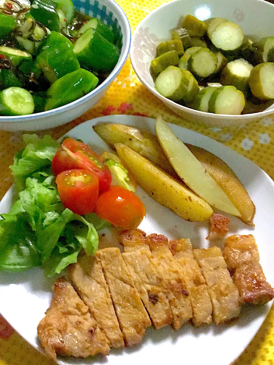 豚肉の味噌漬け焼き    ポテト   サラダ    胡瓜🥒の糠漬けと柚子胡椒漬け|掛谷節子さん