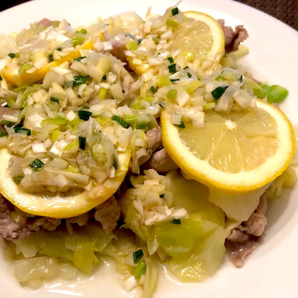 キャベツと豚肉のレモンネギだれ✨|ぴらこさん