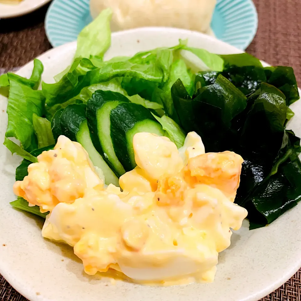 サラダ🥗卵サラダ・わかめ・野菜|いちごさん