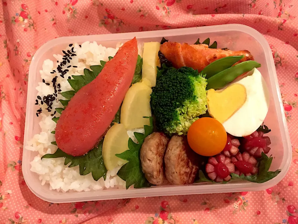 Snapdishの料理写真:2019年7月30日
旦那さんのお弁当🍱👨‍✈️👷🏻‍♂️👨‍🔧🚊✌️💞❤️💪🏼✌️|Kodomo Cookingさん