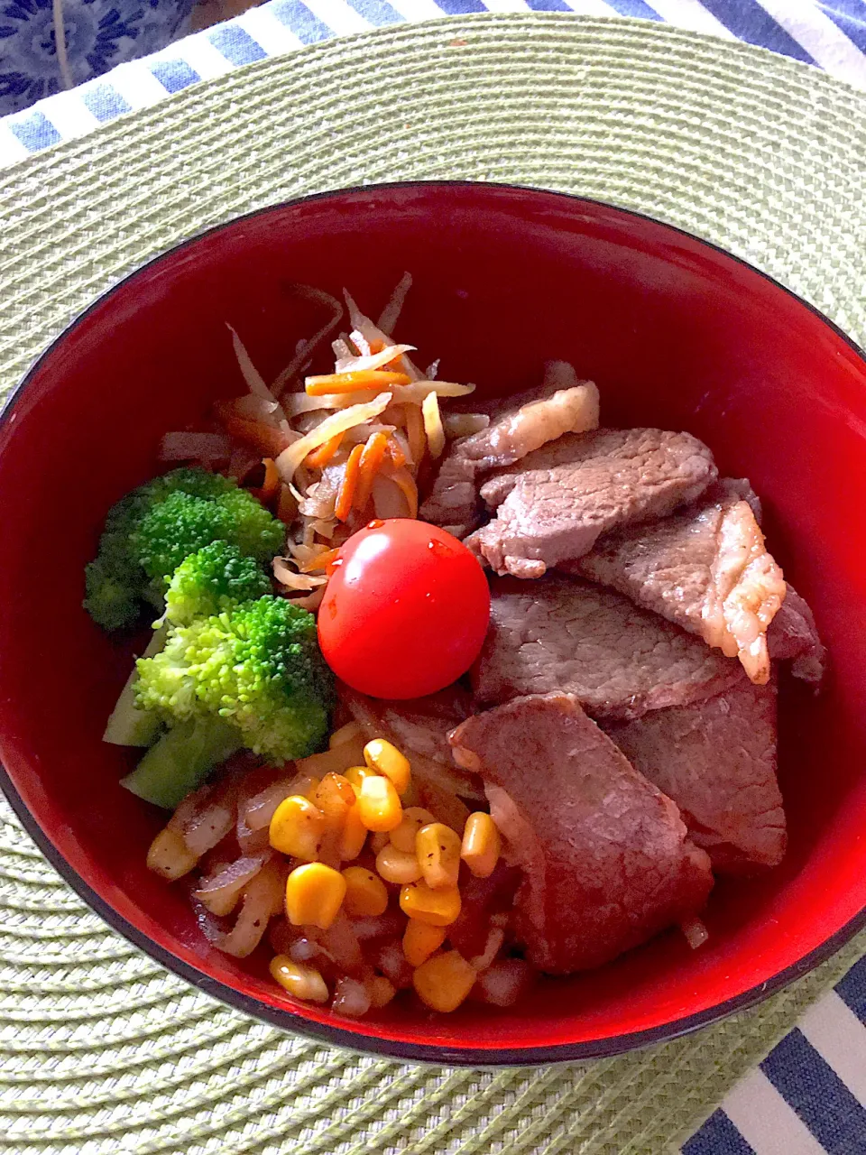 長女の夏休み弁当〜   焼肉丼|yukoさん