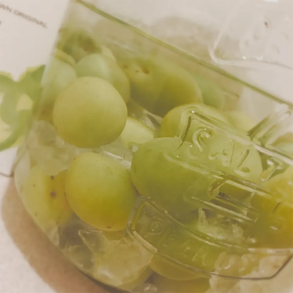 忘 れ た 頃 に 呑 む ぞ 自 家 製 梅 酒|❥❥      ぼてぼて青虫さん