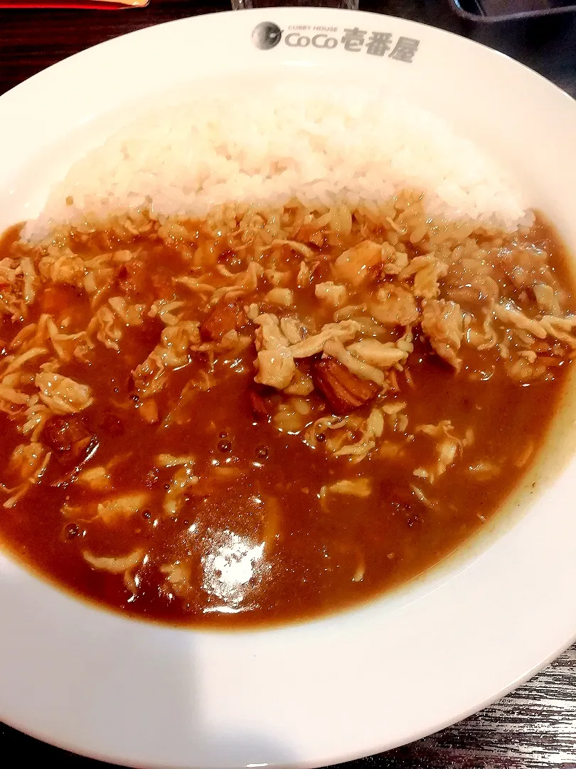 Snapdishの料理写真:チキン煮込みカレー|Kunisanoさん