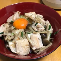 ごま油効かせた鶏むね丼|のりさん