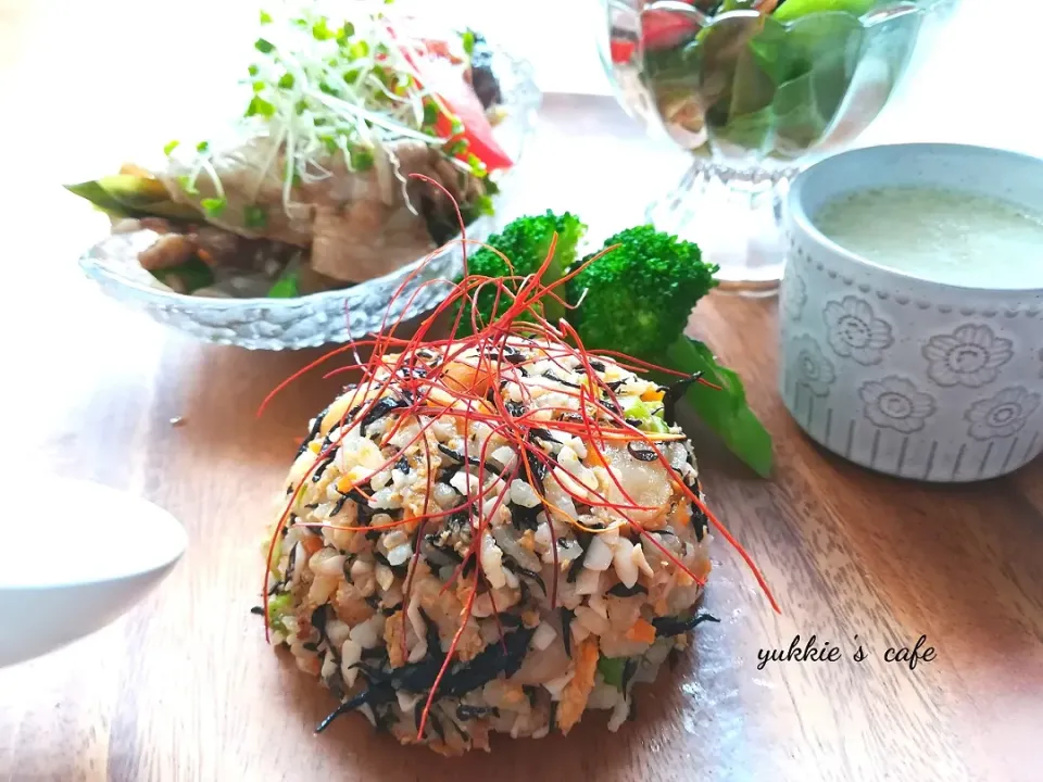 糖質制限ゼロ麺でカサマシ炒飯✌(´>ω<｀)✌|ぐぅぐママ（Yukkie）さん