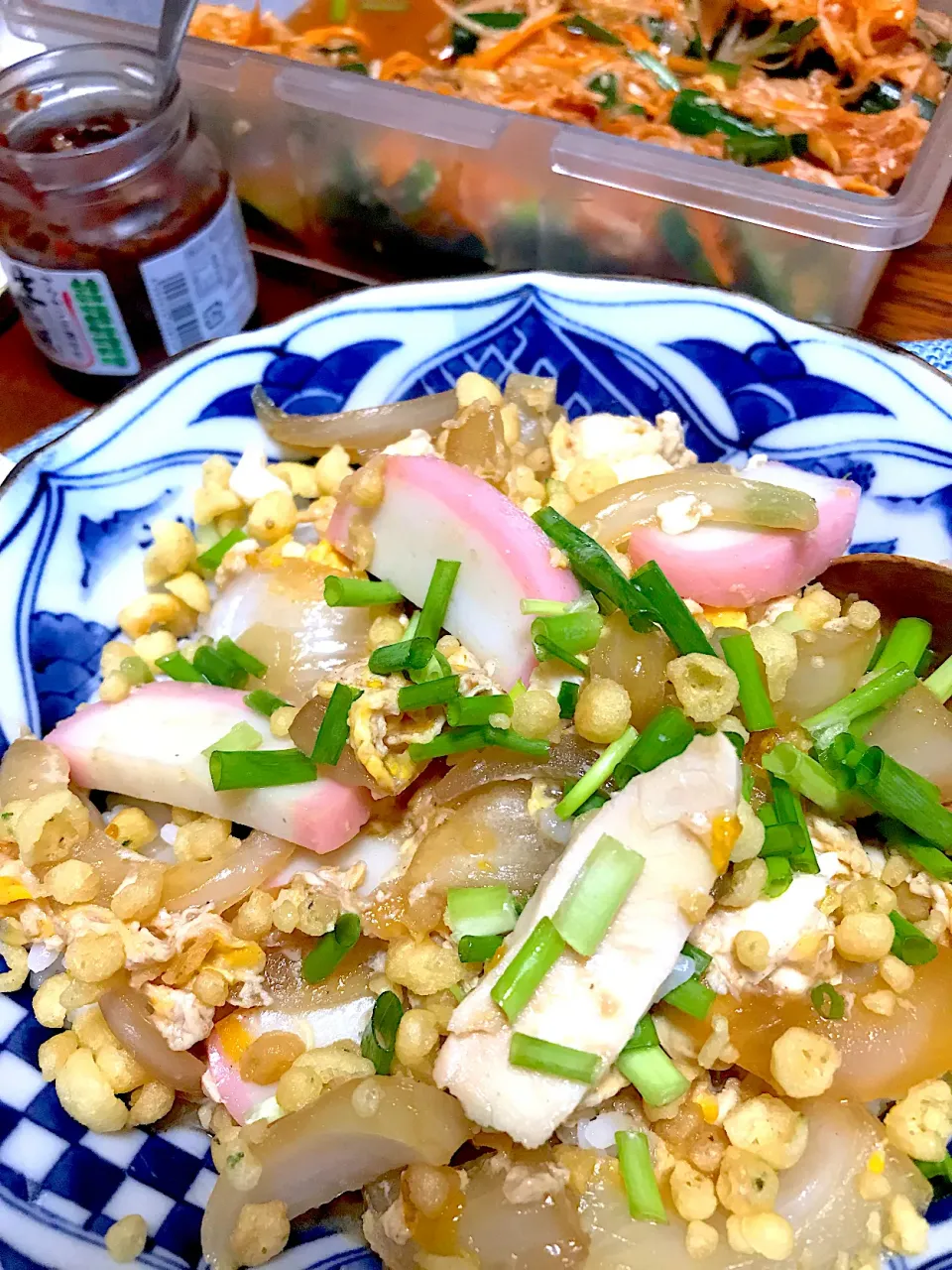 親子丼に突然たぬき|シュトママさん