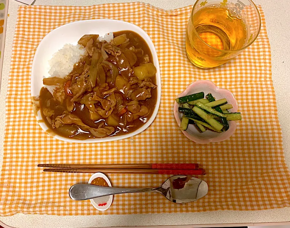 カレー、きゅうりの胡麻和え|yunaさん