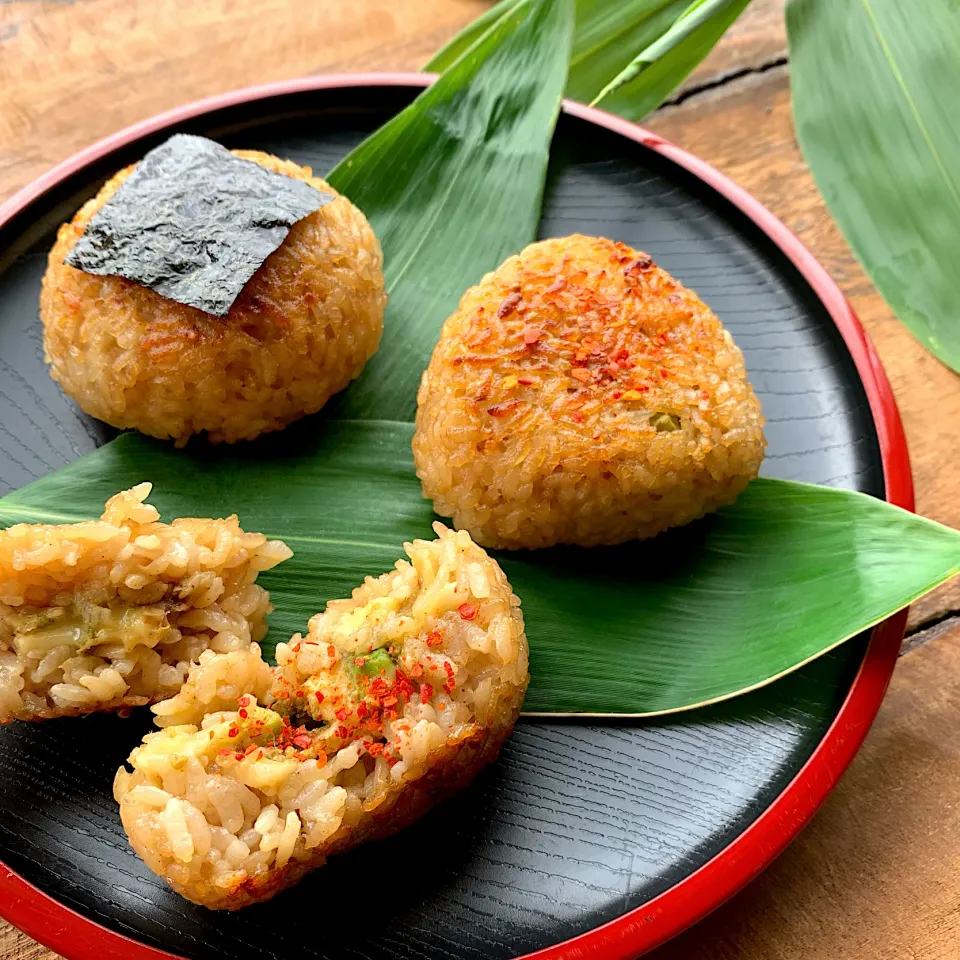 アボカドチーズの焼きおにぎり|呑兵衛料理家 おねこさん