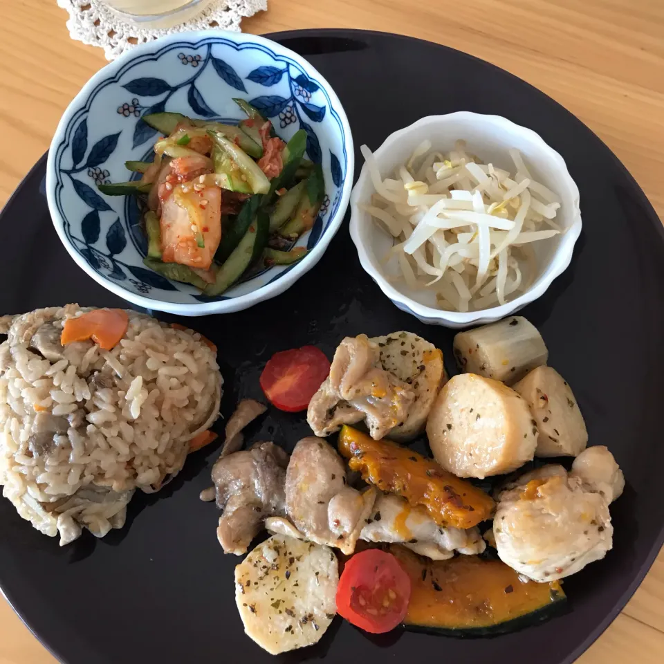 夏野菜のハーブソテー( *¯ ³¯*)お昼ご飯|サチャンさん