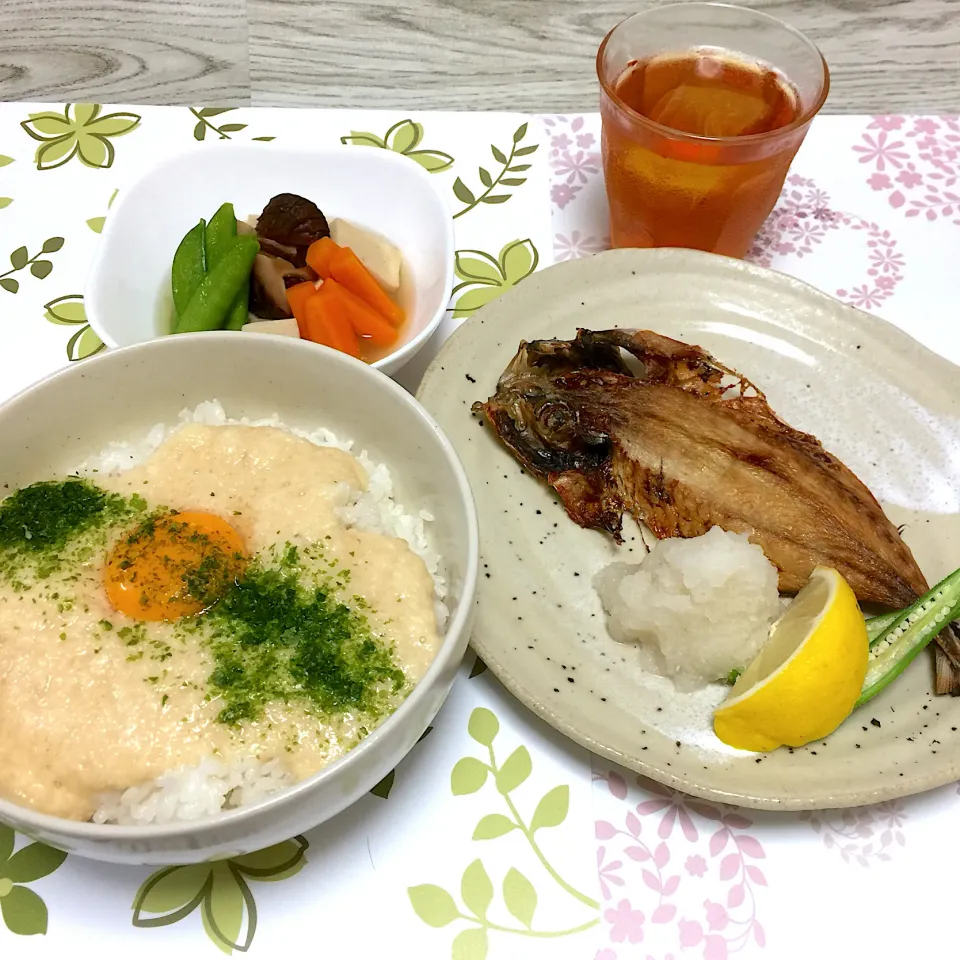 鯵の干物 とろろごはん 高野豆腐の煮物|まみっこさん