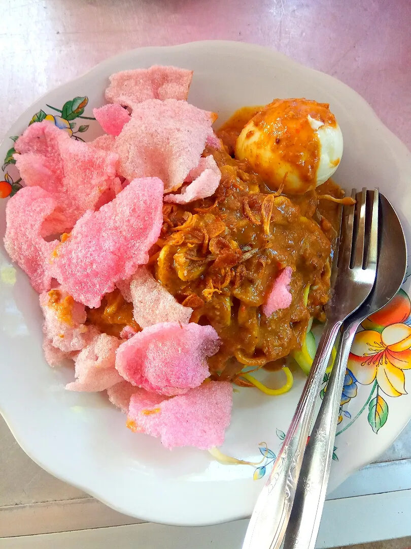 lontong Pical Padang|Lenny Marlinaさん