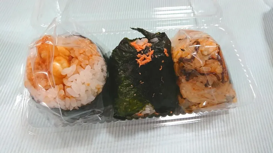 デパ地下で買ったおにぎり🍙|mky710801さん