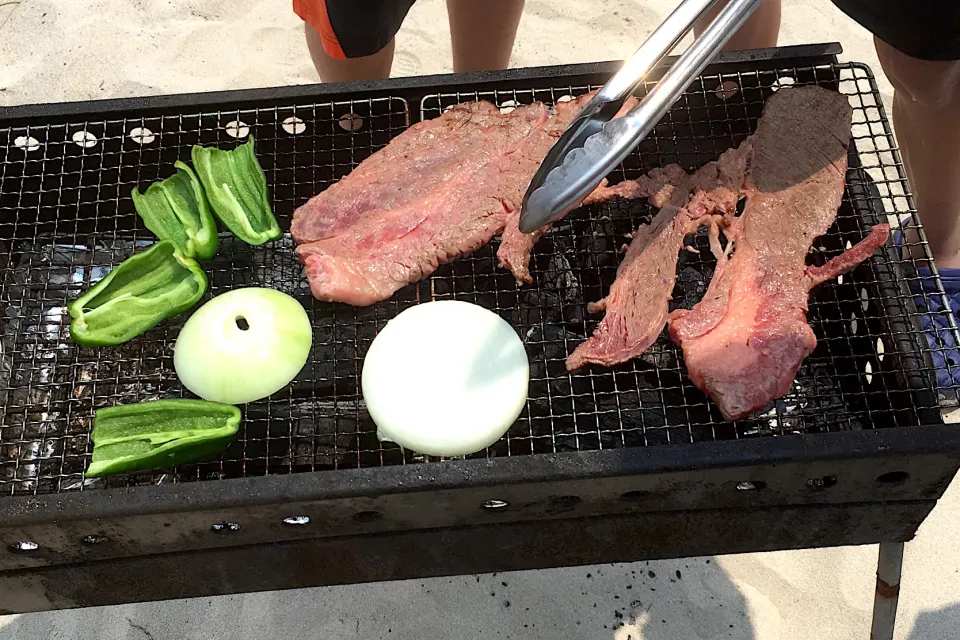 でっかい肉でBBQ|Kouji  Kobayashiさん