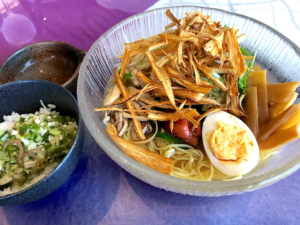 ⛳️冷ったいラーメン|流線形さん