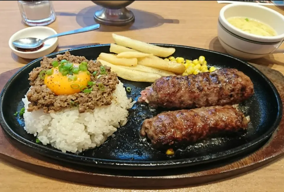 Snapdishの料理写真:令和元年8月3日(土)お昼ごはん😊|しまだ ちえこさん