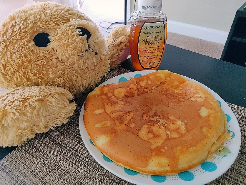 Snapdishの料理写真:Peanunt Butter Honey Pancake 🥞|Ankoさん