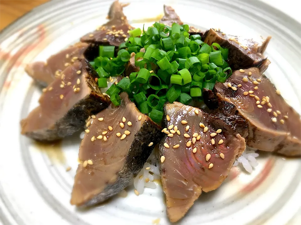 鰹タタキの漬け丼🐟|buhizouさん