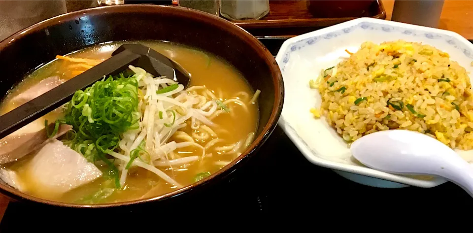 古潭ラーメン&炒飯セット                          ・ラーメン古潭|mottomoさん