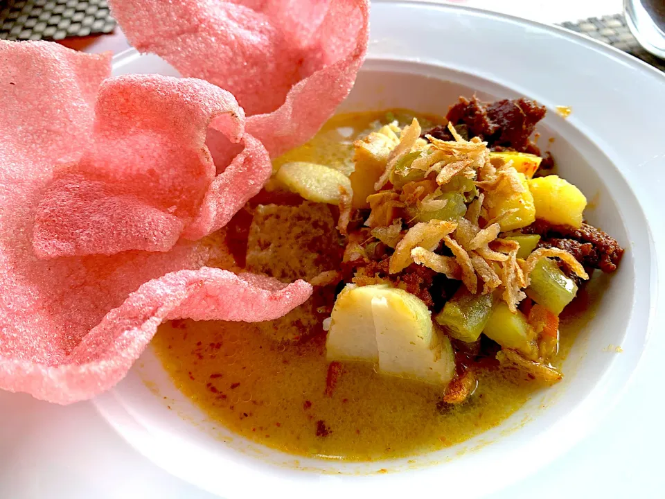 Lontong padang|yeni kartikasariさん