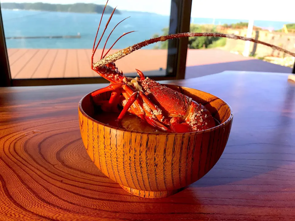 Snapdishの料理写真:2019.8.4 伊勢海老の味噌汁✨|ゆみずさん