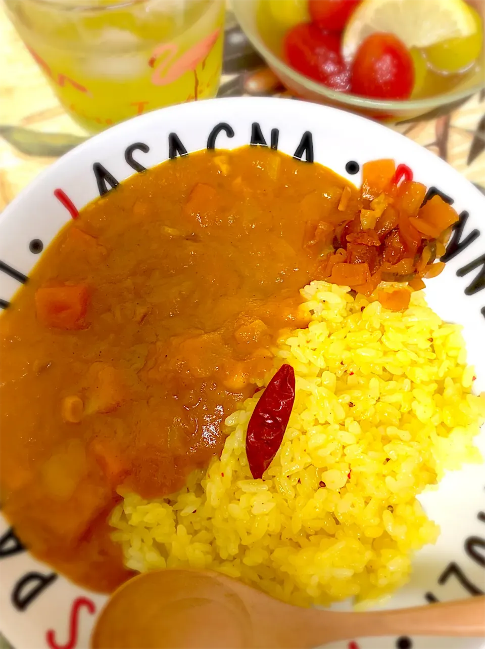 今日の夕飯☆無印良品のカレー、レモンライス🍋|琥珀さん