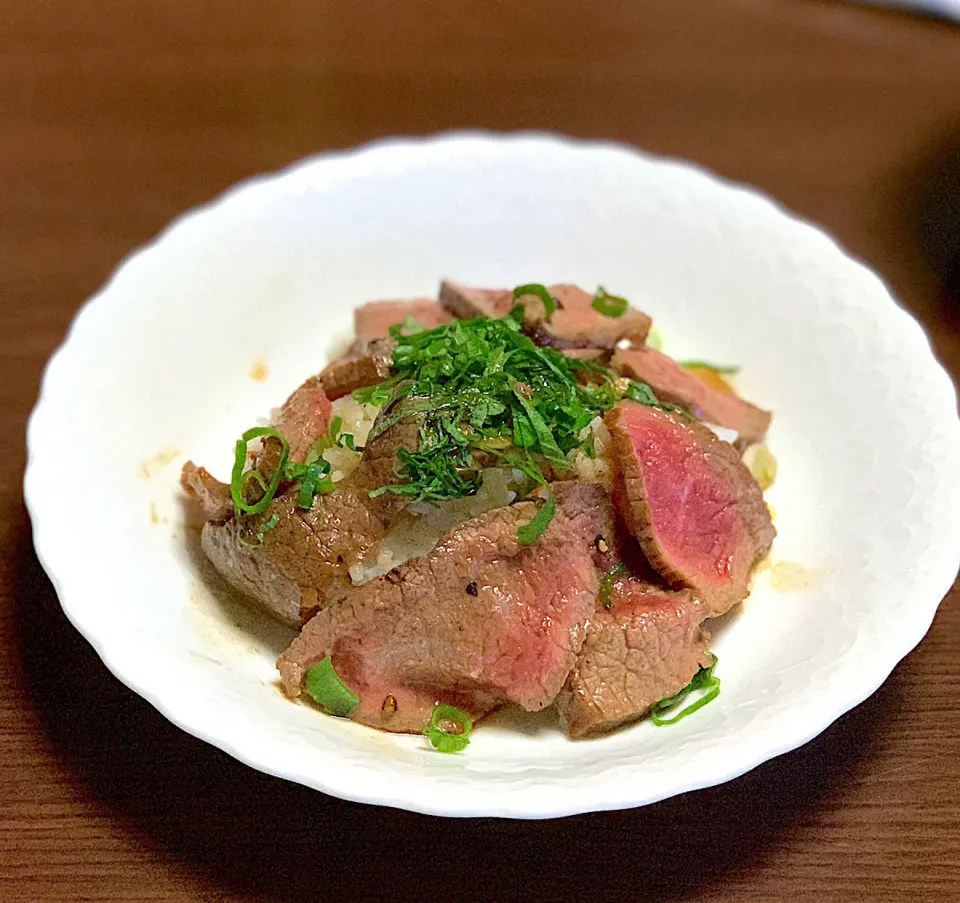 ステーキ丼🥩|sakiさん